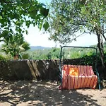 Authentic In With Garden Holiday home *