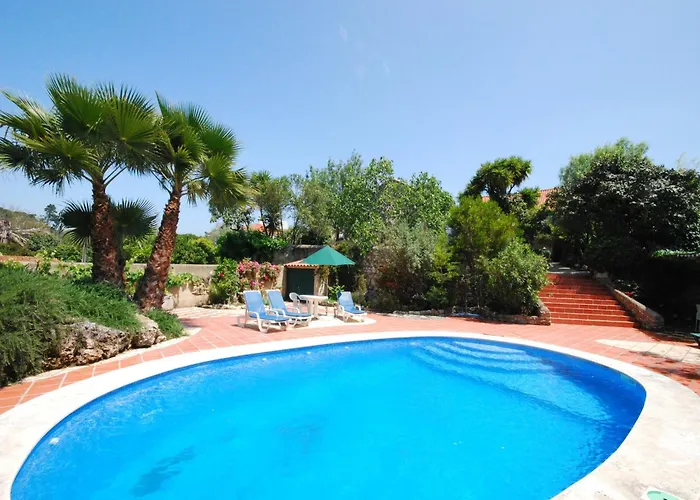 Authentic In With Garden Holiday home *