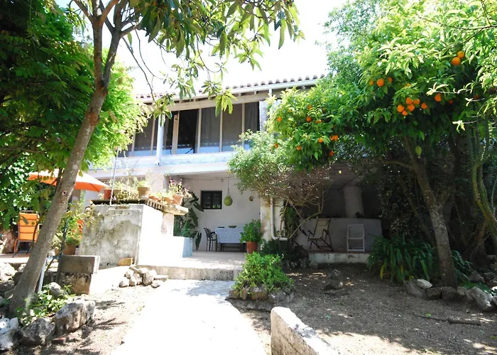 Holiday home Authentic In With Garden Soudos