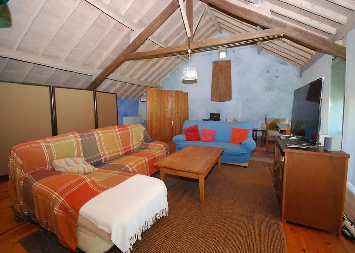 Holiday home Authentic In With Garden