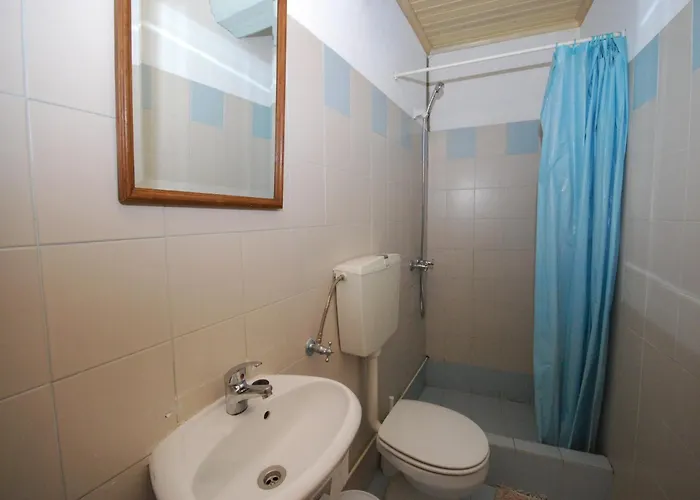 Authentic In With Garden